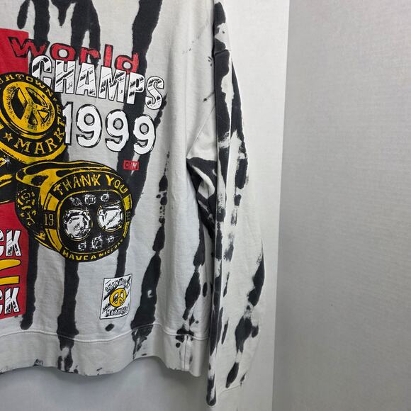 China Town Market x Urban Outfitters Zebra Bleached World Champion Sweater,  XL - Picture 6 of 10